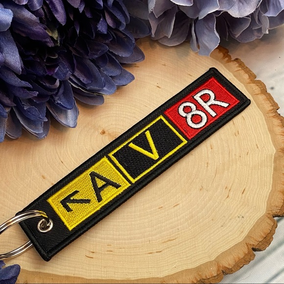 Aviator Airport Taxiway Keychain Luggage Tag - Picture 7 of 11